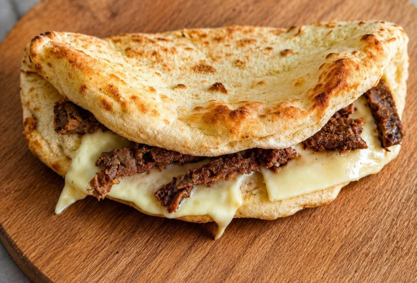 KAVURMA & KAŞAR SANDVİÇ